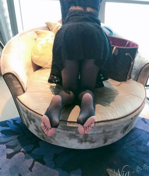 女教师的秘密_720完整在线观看