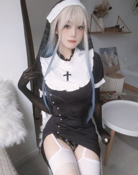 年轻的阿姨5_欧美成人在线